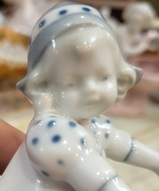 фароровые статуэтки, статуэтки из Европы - Фарфоровая статуэтка Голландская девочка